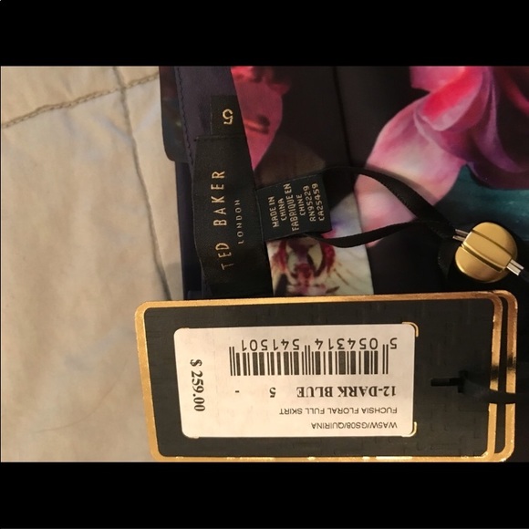 Ted Baker Floral Pleated Skirt - Picture 7 of 8